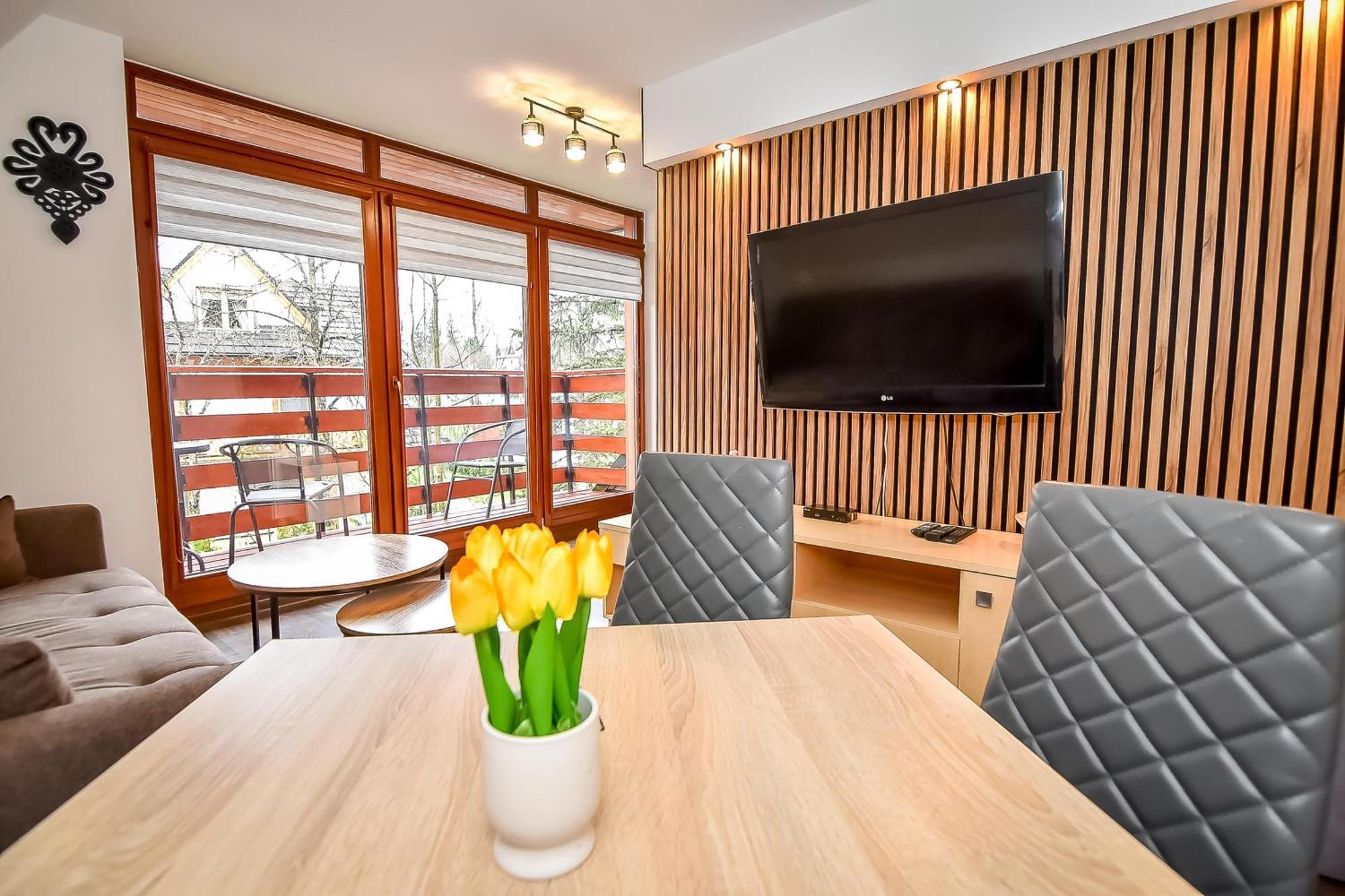 Apartament Zakatek Mietusi Кошелско Екстериор снимка